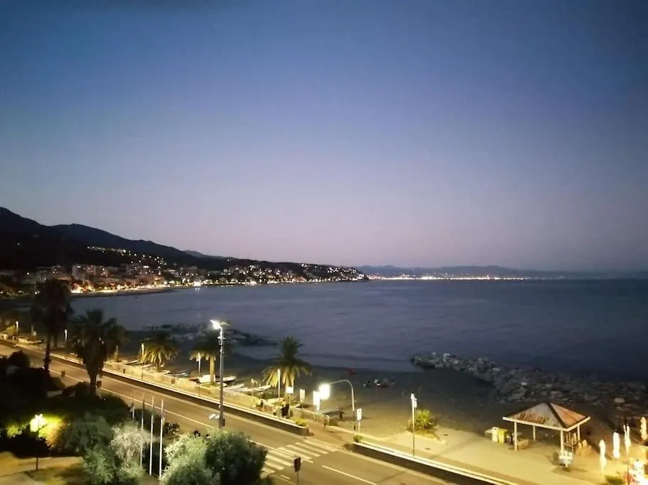 Apartment Appartamento Con Terrazza Fronte Mare Cogoleto