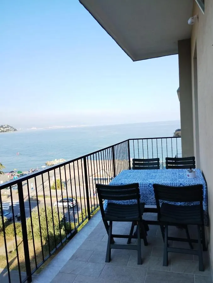 Apartment Appartamento Con Terrazza Fronte Mare Cogoleto